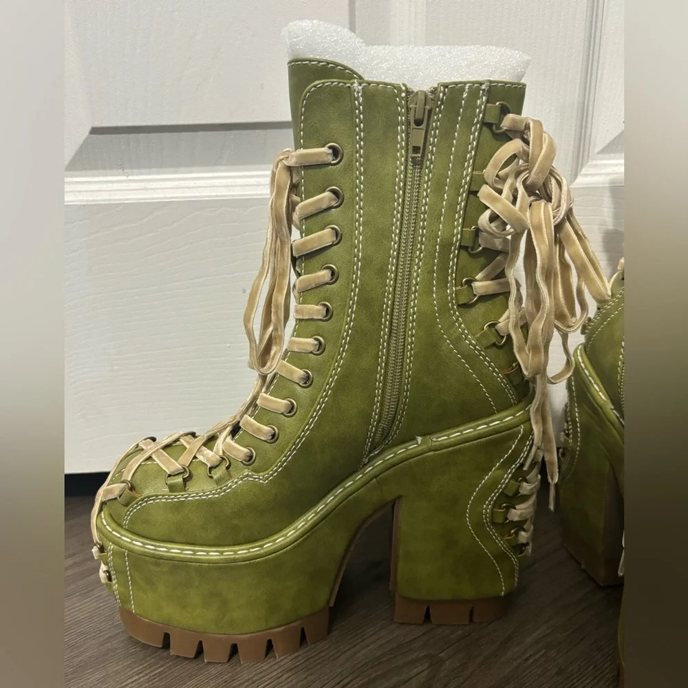 NWOB Dolls Kill / Club Exx Green Woodland Lucid Dream Corset Boots - Picture 6 of 8